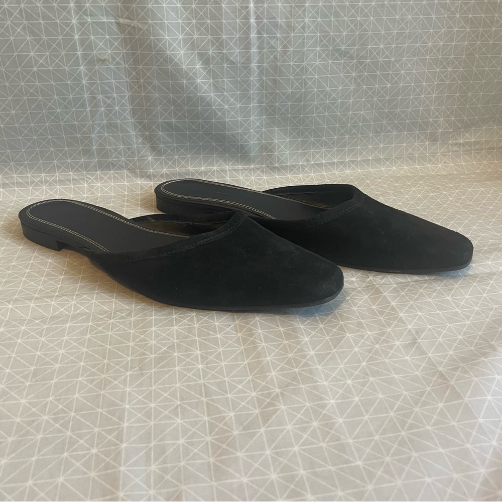 Jack Erwin Paz Mule in Black Suede 11